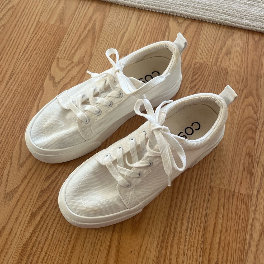 Cos Canvas Trainers | White - size 9